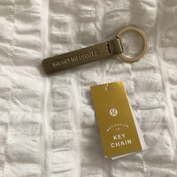 lululemon keychain wallet tiktok video